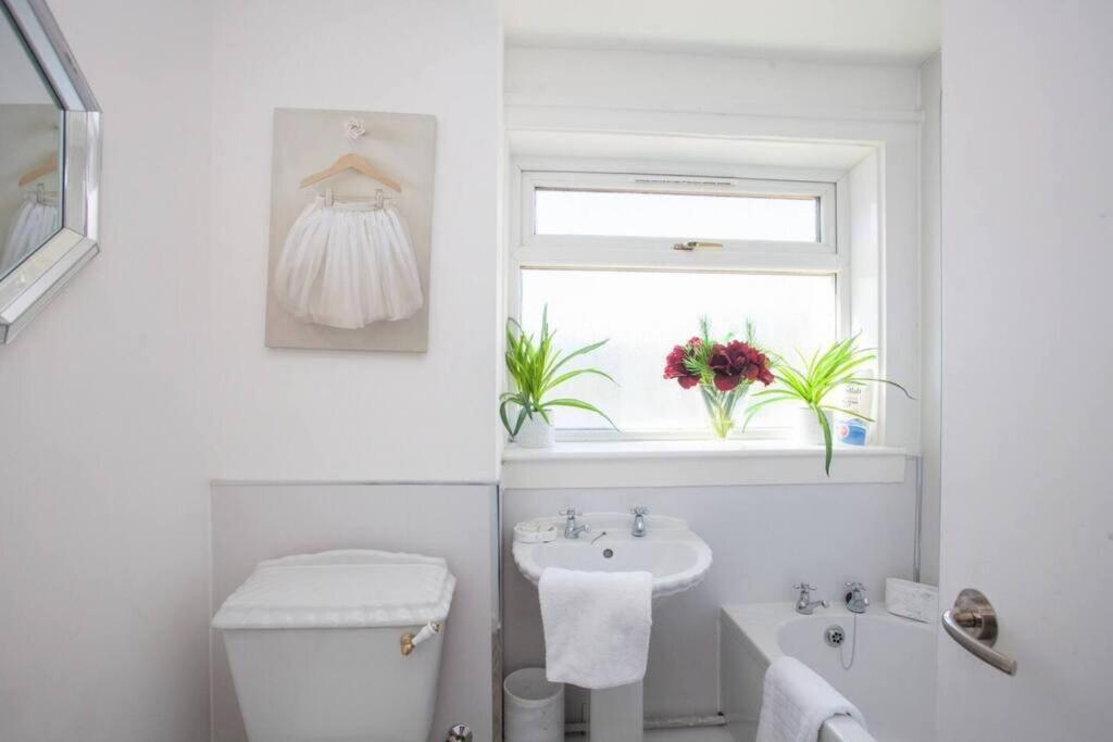 글라스고 Cosy 1 Bed With Parking In City Centre 아파트 외부 사진