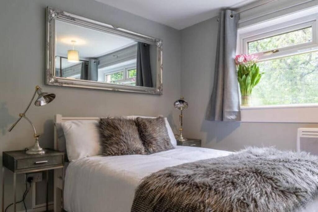 글라스고 Cosy 1 Bed With Parking In City Centre 아파트 외부 사진