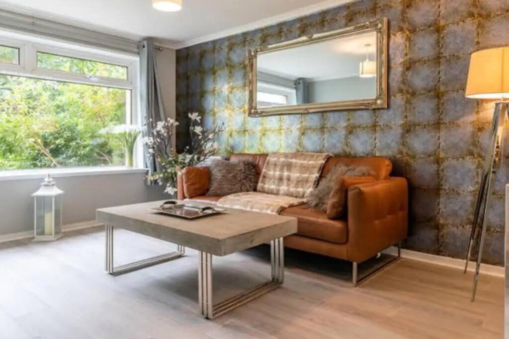 글라스고 Cosy 1 Bed With Parking In City Centre 아파트 외부 사진